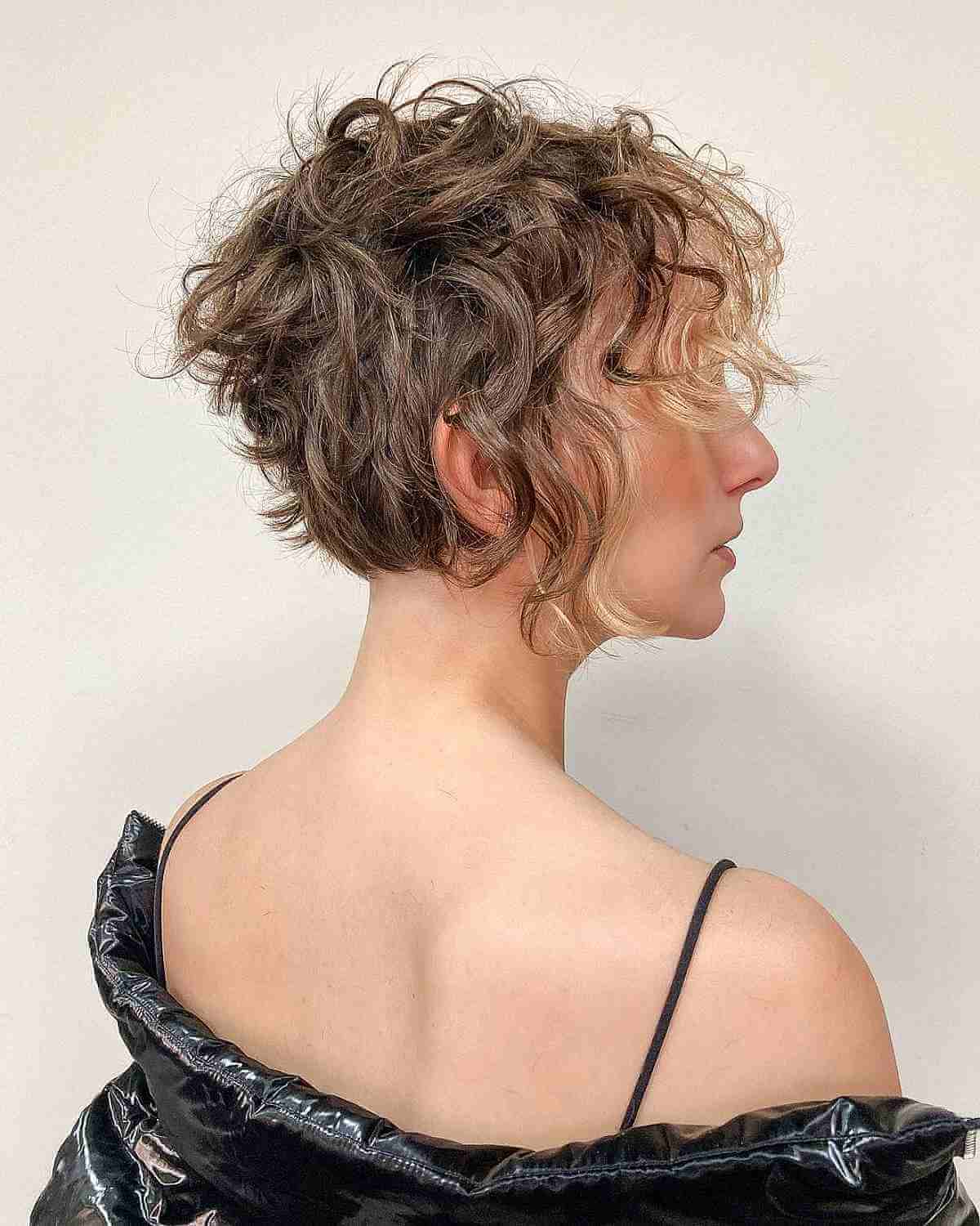 short haircuts for thin curly hair