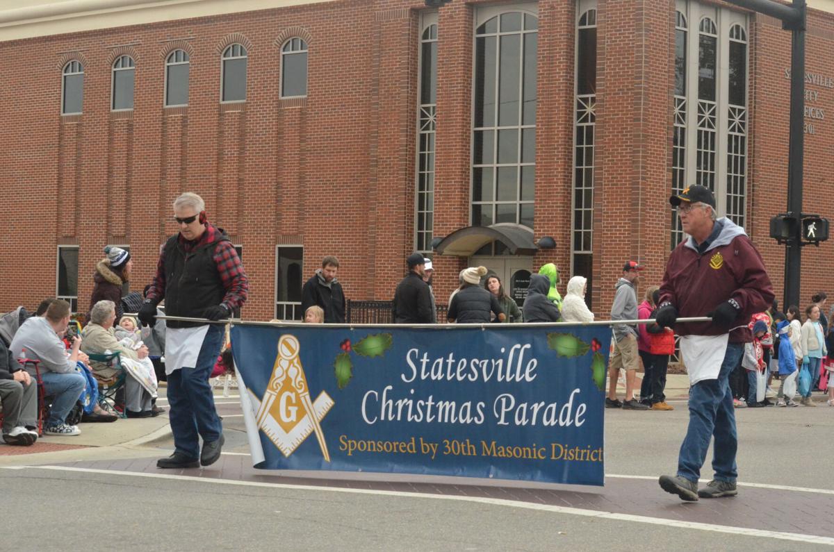 statesville christmas parade 2022