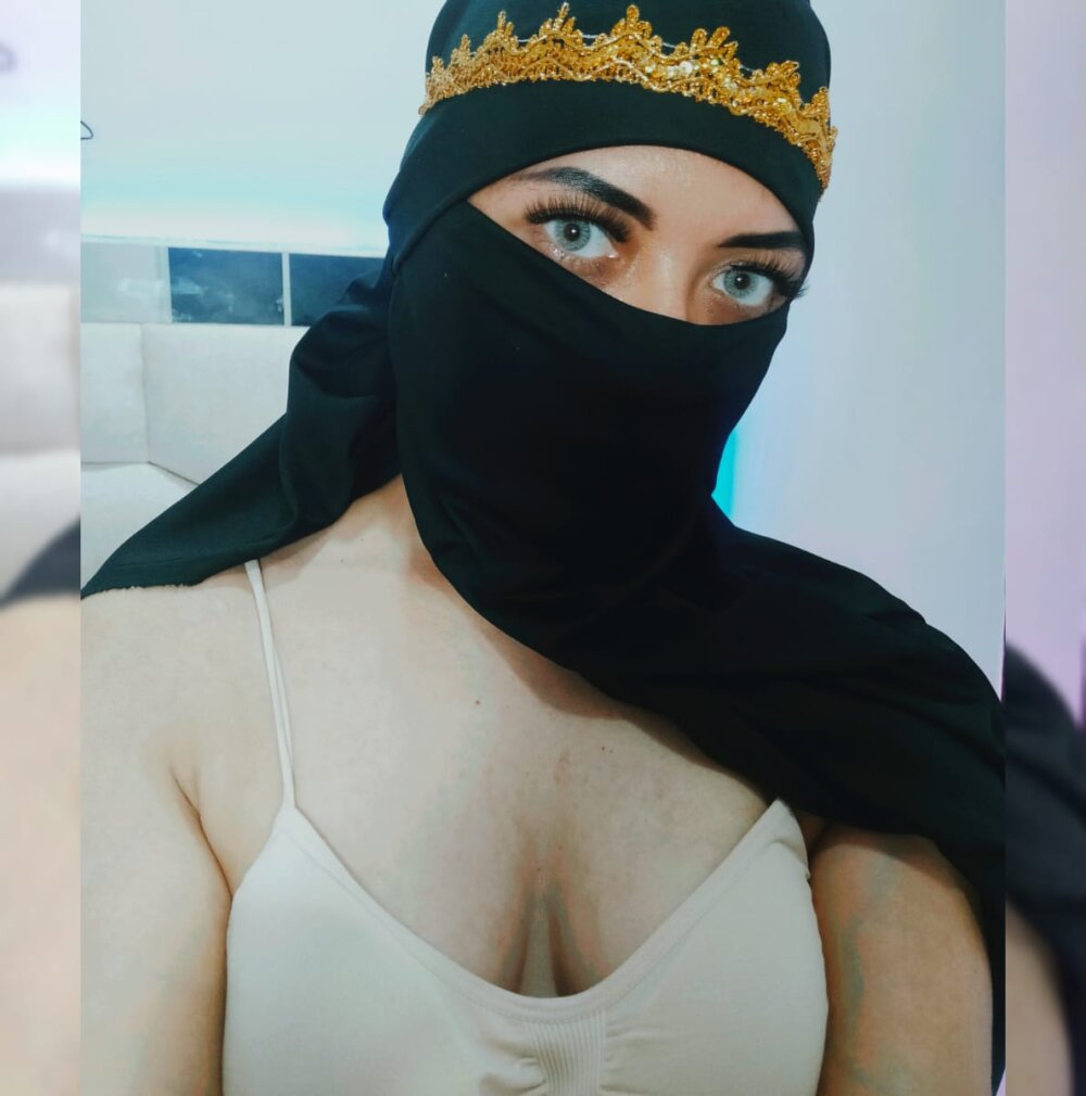 stripchat arab niqab