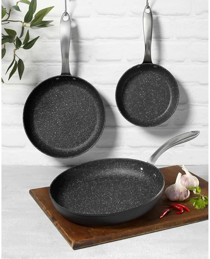 the rock 3 piece skillet set