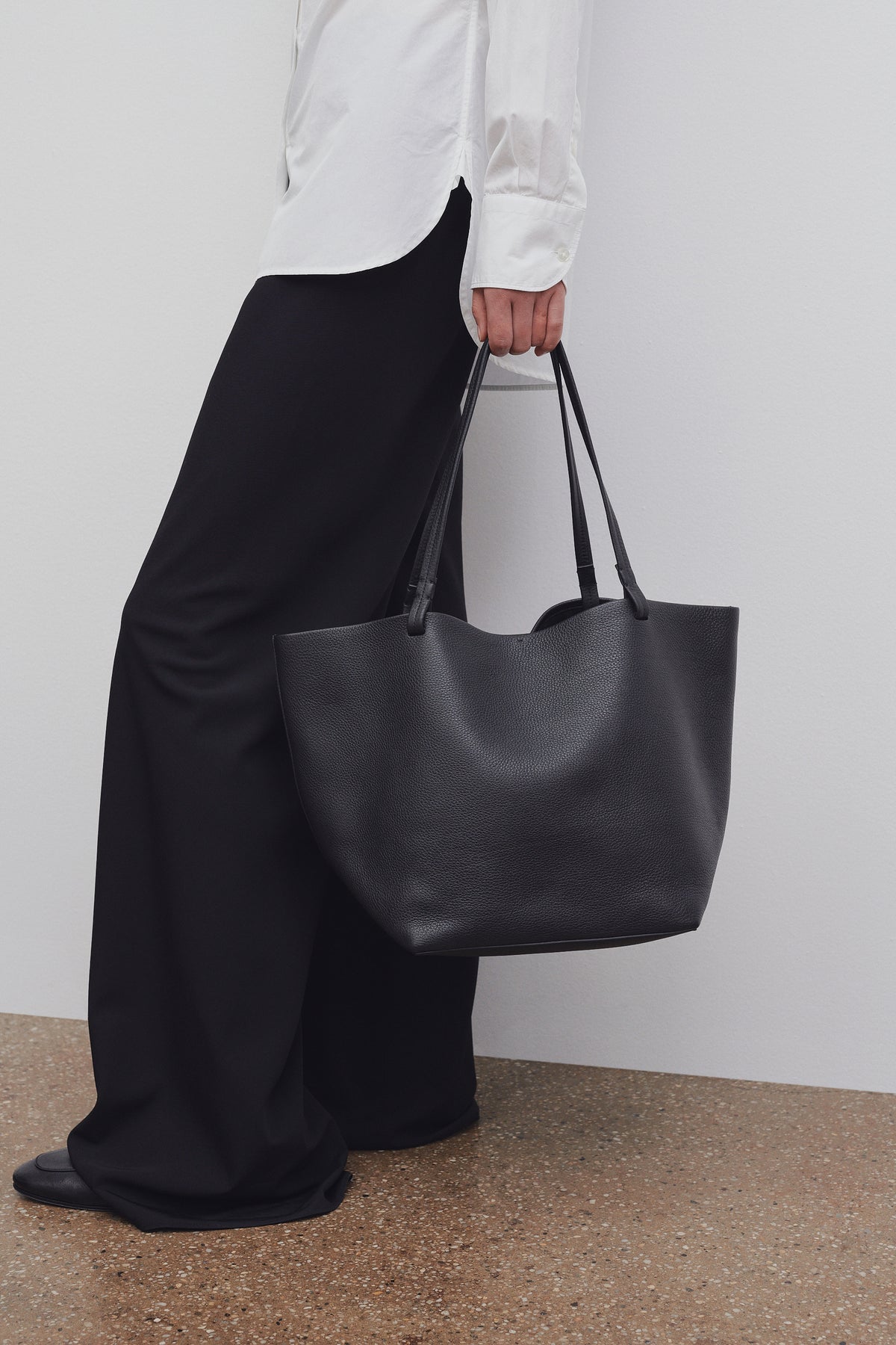 the row tote