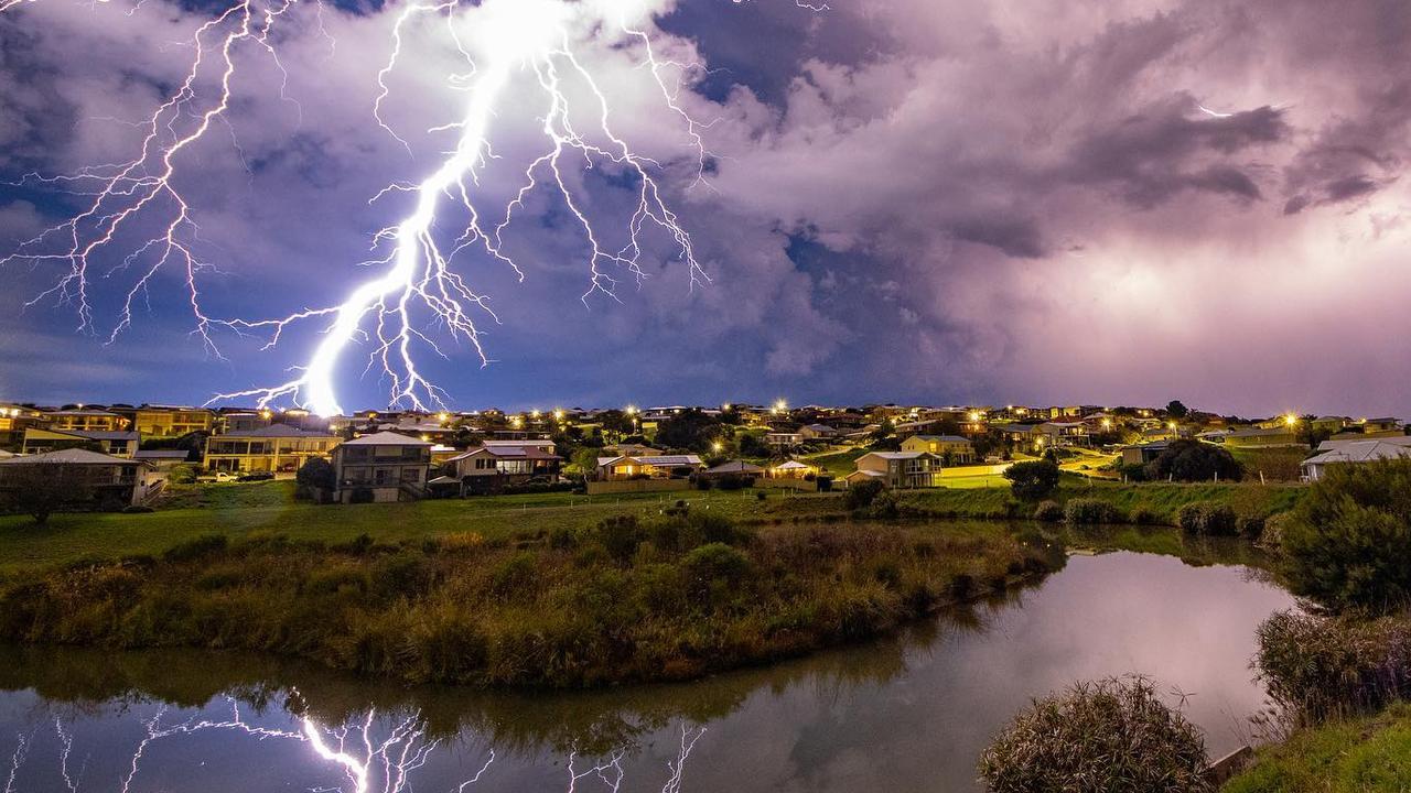 thunderstorms adelaide today