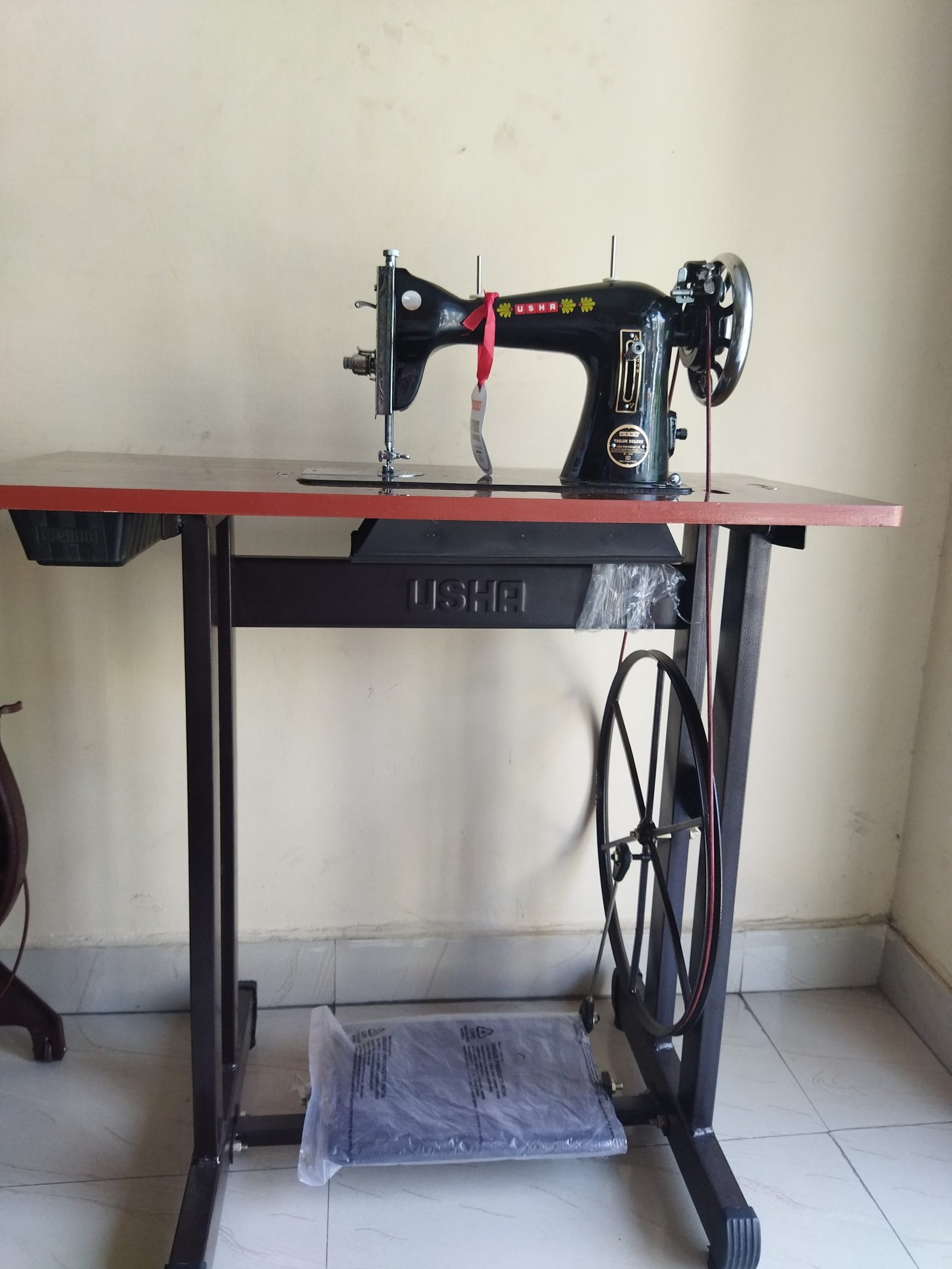 usha tailoring machine