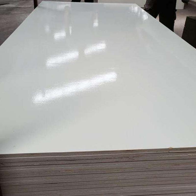 white laminate sheeting